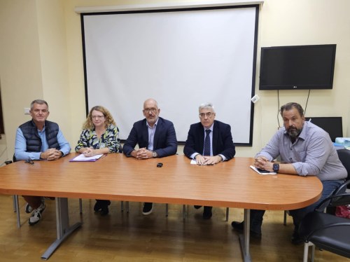 Θηλιά στον λαιμό των εργαστηριακών ιατρών το Clawback