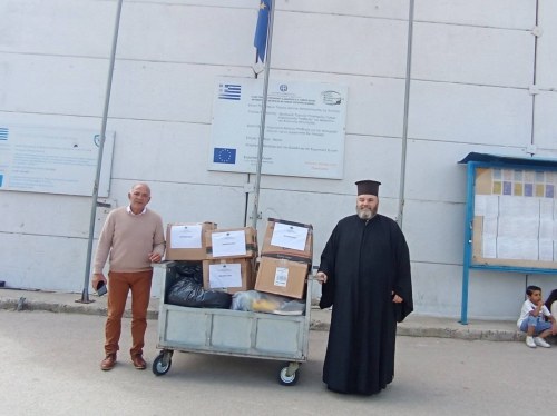 Δίπλα στους πρόσφυγες και μετανάστες της ΒΙΑΛ η Μητρόπολη Χίου