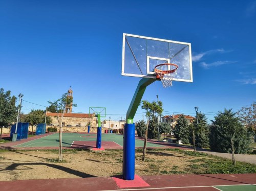 Δήμος Χίου - Βάλαμε νέες μπασκέτες στη Φάρκαινα