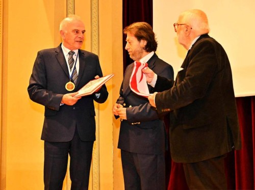 Βράβευση Δημάρχου Ψαρών από τον Φιλολογικό Σύλλογο «Παρνασσός»