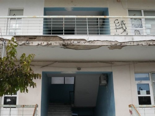 Παράσταση διαμαρτυρίας της ΕΛΜΕ στο Δημαρχείο Χίου – Στο προσκήνιο το 3ο Γυμνάσιο