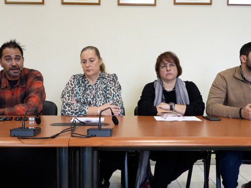 "Ότι δεν κάνουν αυτοδιοίκηση και κυβέρνηση το κάνει ένα ιδιωτικό σωματείο"