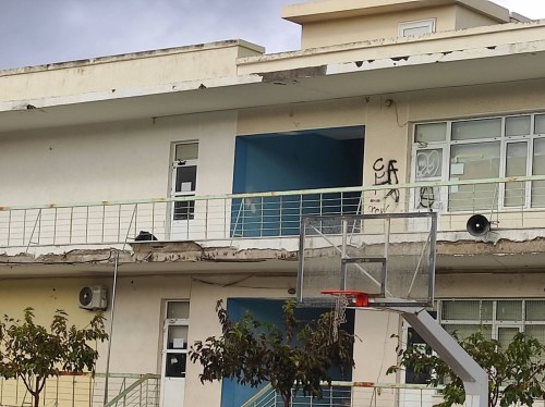Σχολεία παγίδες: Καμπανάκι από την ΑΔΕΔΥ για την επικινδυνότητα των κτιρίων στη Χίο