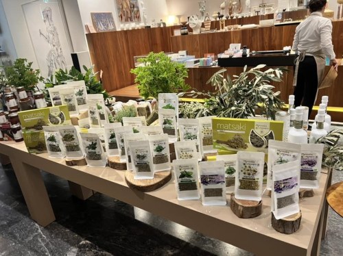 Δωρεά μηχανήματος λυοφιλίωσης στην Myrovolos Organics από τις Nikolopoulou Foods, Ίδρυμα Λασκαρίδη και People Trust