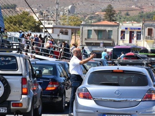 Πασχαλινή κίνηση στη Χίο με κορύφωση τη Μεγάλη Πέμπτη