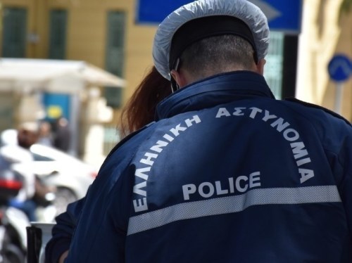 Χωρίς κράνος 26 οδηγοί και συνεπιβάτες στα νησιά