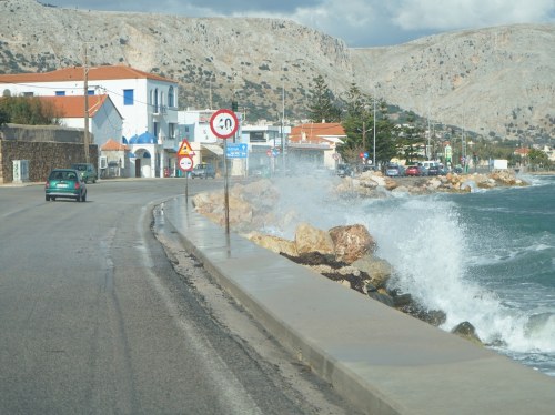 Στο κενό η μελέτη για την παραλιακή του Τάγματος, λόγω θαλάσσιας ζώνης