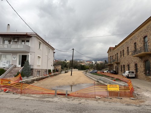 Για το 2027 μεταφέρεται και... ο δρόμος της Αγίας Ειρήνης