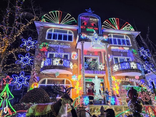 Το σπίτι του Χιώτη Ομογενή στο Μπρούκλιν που λάμπει και φέτος