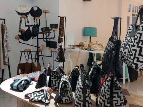 Η εποχή του ΕΩS στο ADE Concept Store