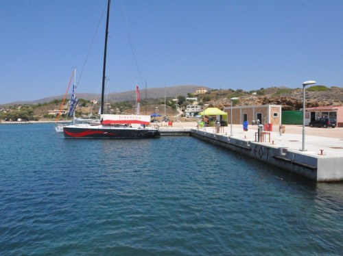 Λιμνιά Βολισσού: Στη Βουλή η εγκατάλειψη του λιμανιού