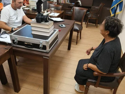 Στις Οινούσσες κλιμάκιο της Αστυνομίας για νέες ταυτότητες
