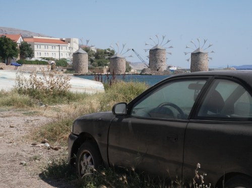 Ταμπάκικα: Μπορεί η πρώτη εικόνα της Χίου να εκπέμπει εγκατάλειψη;