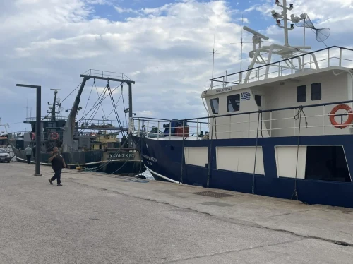 Στη Βουλή μεταφέρει το ΚΚΕ τα αιτήματα των επαγγελματιών αλιέων