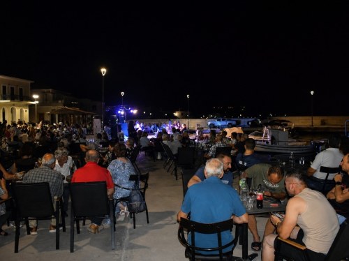 Ένα ξεχωριστό «Ταξίδι» δίπλα στη θάλασσα στον Λιμένα Καρδαμύλων