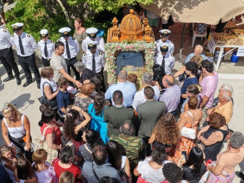 Χιλιάδες πιστοί και φέτος στα βήματα της Αγίας Μαρκέλλας