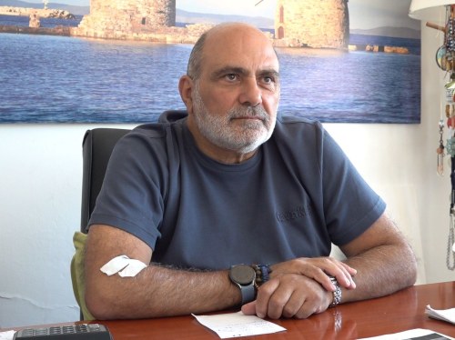 Ανεβαίνουν οι αφίξεις, δυσκολεύει η πρόσβαση στη Χίο