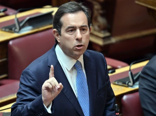 Μηταράκης: Από τις δεσμεύεις στην πράξη – Εγκαινιάστηκε το Πολυδύναμο Ιατρείο Ψαρών - Σε τροχιά ολοκλήρωσης το Αεροδρόμιο