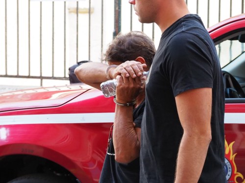 Στο αυτόφωρο ο 68χρονος για τη φωτιά στο Βίκι