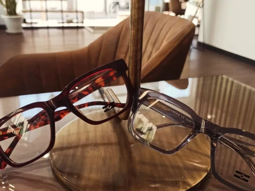 Η Βαρκελώνη στο βλέμμα σου: η BLIINQ Eyewear στα Οπτικά Μυλωναδάκης