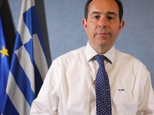 Μηταράκης: Σταθερή τουριστική άνοδος – 16% αύξηση στις αφίξεις εξωτερικού στη Χίο