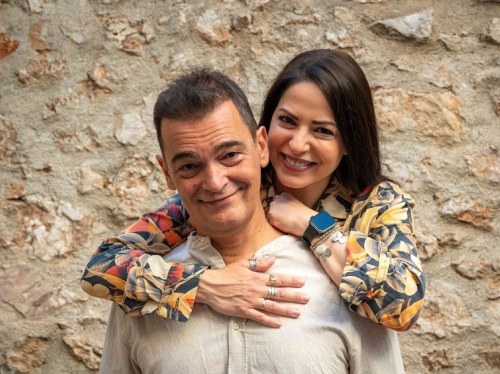 «CHECK IN για 2» του Μάκη Τσούφη - με την Ιωάννα Πηλιχού και τον Κωνσταντίνο Καζάκο στο Ομήρειο