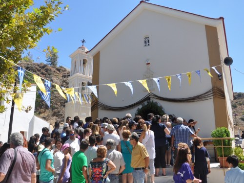 Αγία Μαρκέλλα: Οδηγίες ασφάλειας για οδηγούς και προσκυνητές