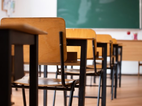ΚΚΕ Χίου: Σοβαρές ελλείψεις στην καθαριότητα των σχολείων