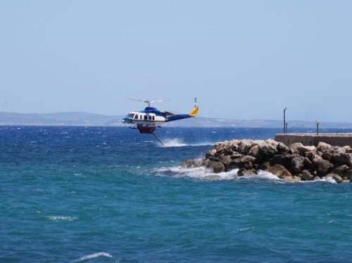 Με επιπλέον πυροσβεστικό ελικόπτερο ενισχύεται η Χίος