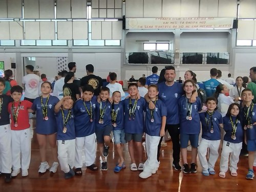 CHIOS KARATE ACADEMY: 45 μετάλλια και δυναμική παρουσία στο Brahami City Karate Cup