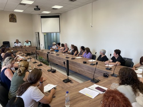 Υπέγραψαν οι 104 σχολικοί καθαριστές του Δήμου Χίου