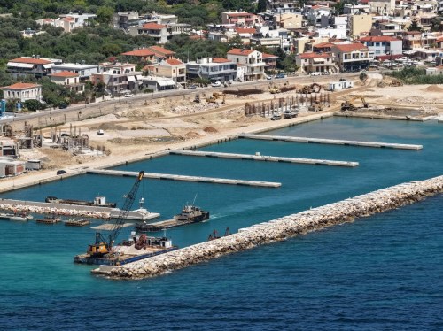 Σωματείο Οικοδόμων Χίου: Στον αέρα τα μεροκάματα στη Μαρίνα