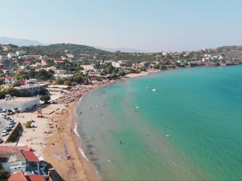 Στον αέρα το πάρκινγκ στον Καρφά μετά τη λήξη της μίσθωσης