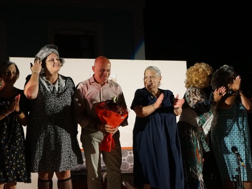 Συκιάδα: Κατάμεστη αυλή και άφθονο γέλιο για το «Κ.Α.Π.Η.... και ψύχραιμοι»