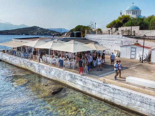 Γαστρονομικός Σταθμός «Ο Γλάρος»: Μια ιδανική αφορμή για εξόρμηση στις Οινούσσες
