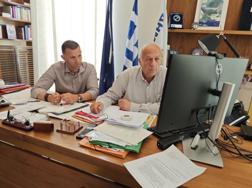 Πλοίο στη γραμμή Λαύριο - Μεστά βάλαμε... Λεωφορείο βρήκαμε για τους επιβάτες;