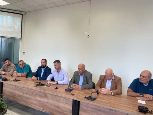 Αεροδρόμιο Χίου – Παγχιακό ξεσηκωμό και κλείσιμο της αγοράς προαναγγέλλουν οι φορείς