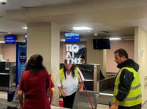 Από τις κορδέλες στους κουβάδες – Εικόνες ντροπής στο αεροδρόμιο Χίου