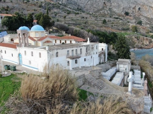 Κάθε Πέμπτη οι Ιερές Ακολουθίες στη Μονή Μυρσινιδίου