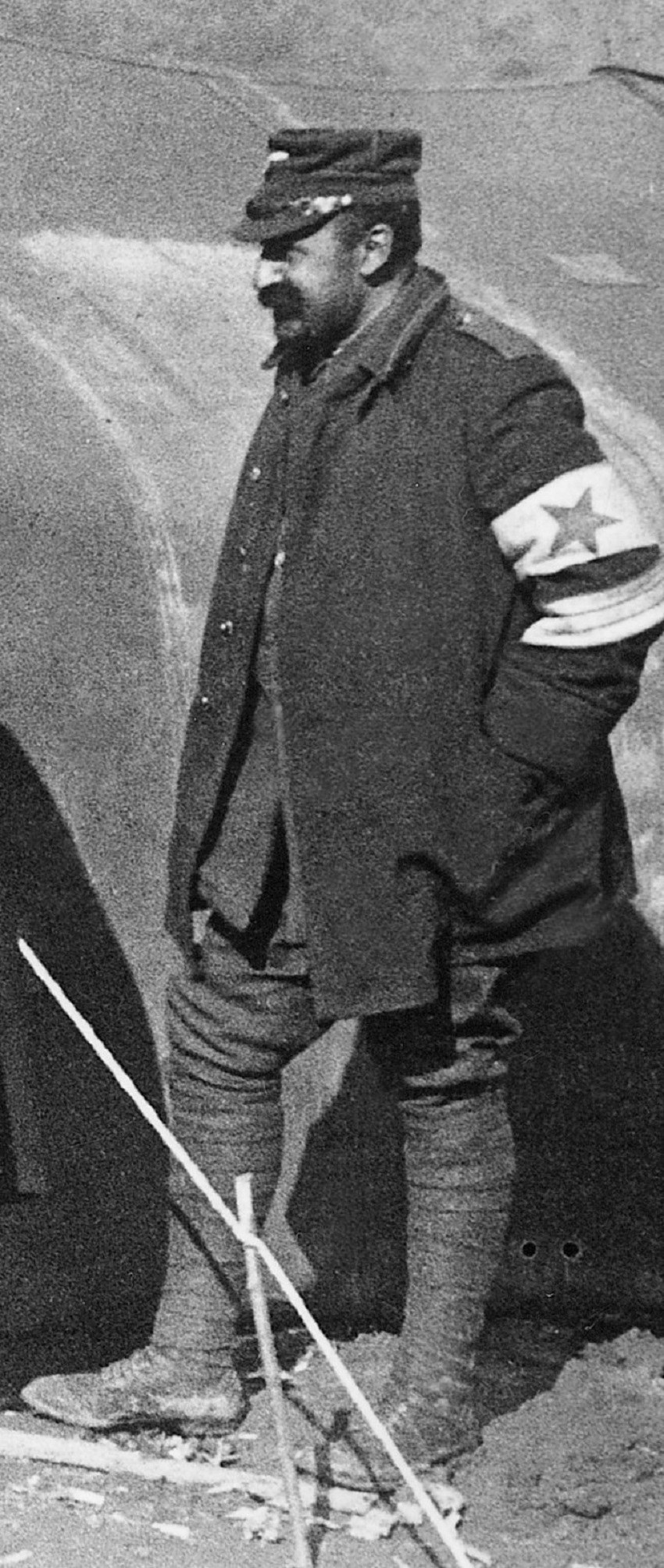 Ο Μιλτιάδης Νεγρεπόντης, ως επιλοχίας των αυτοκινήτων του Ελληνικού Στρατού, κατά τη διάρκεια των Βαλκανικών Πολέμων, εθελοντής όμως αν και ήταν βουλευτής Αττικοβοιωτίας