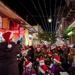 Φώτο αρχείου από την χριστουγεννιάτικη εκδήλωση των φροντιστηρίων "Travlos" στην Απλωταριά. 